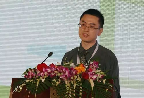 大学生创业成功五大典型案例：蒋磊铁血网创始人16岁保送清华创业故事-AI网创